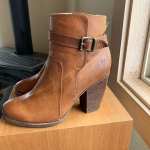 FRYE Patty Riding Bootie-Caramel-Size 7.